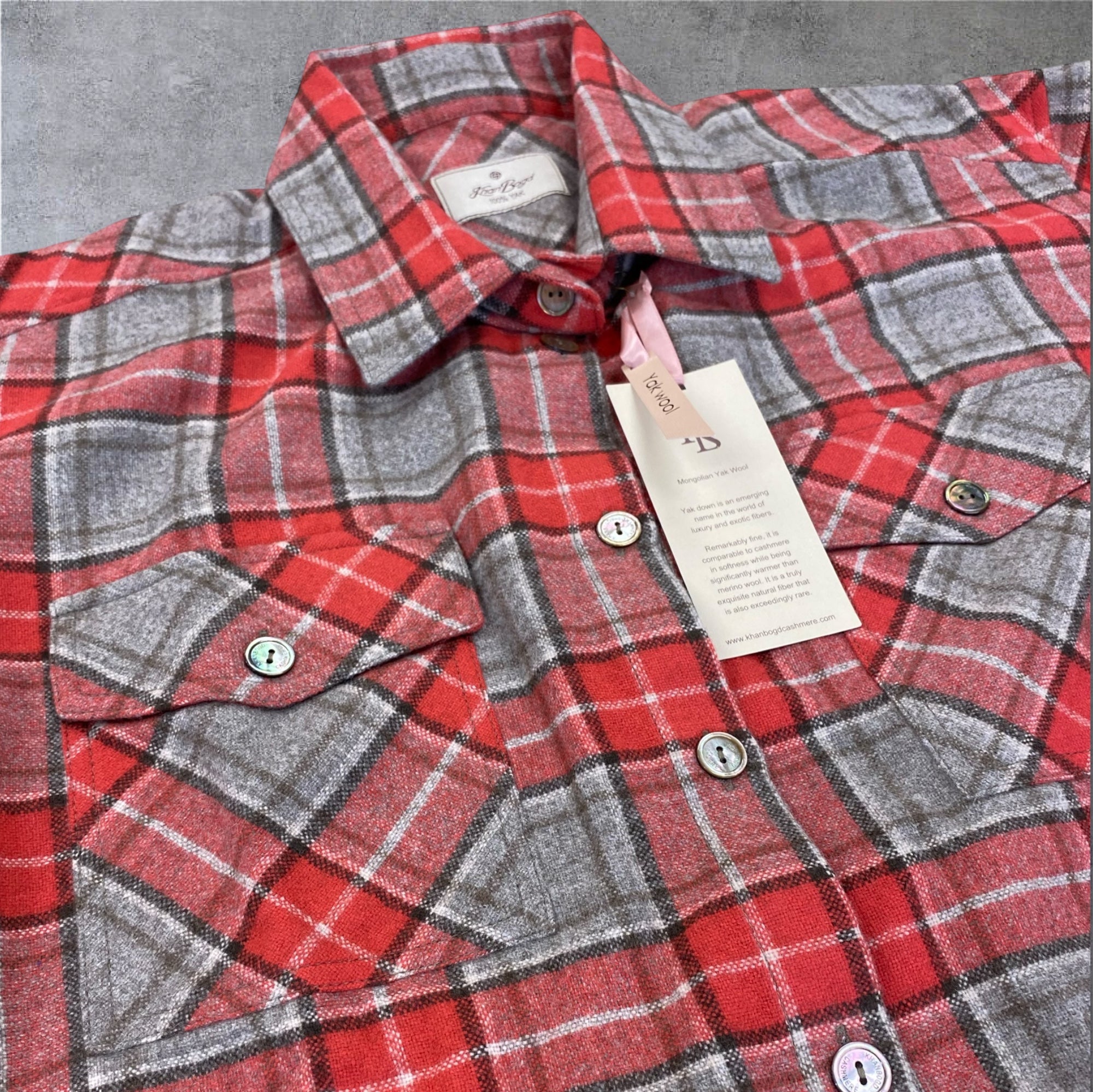 ヤクチェックシャツ