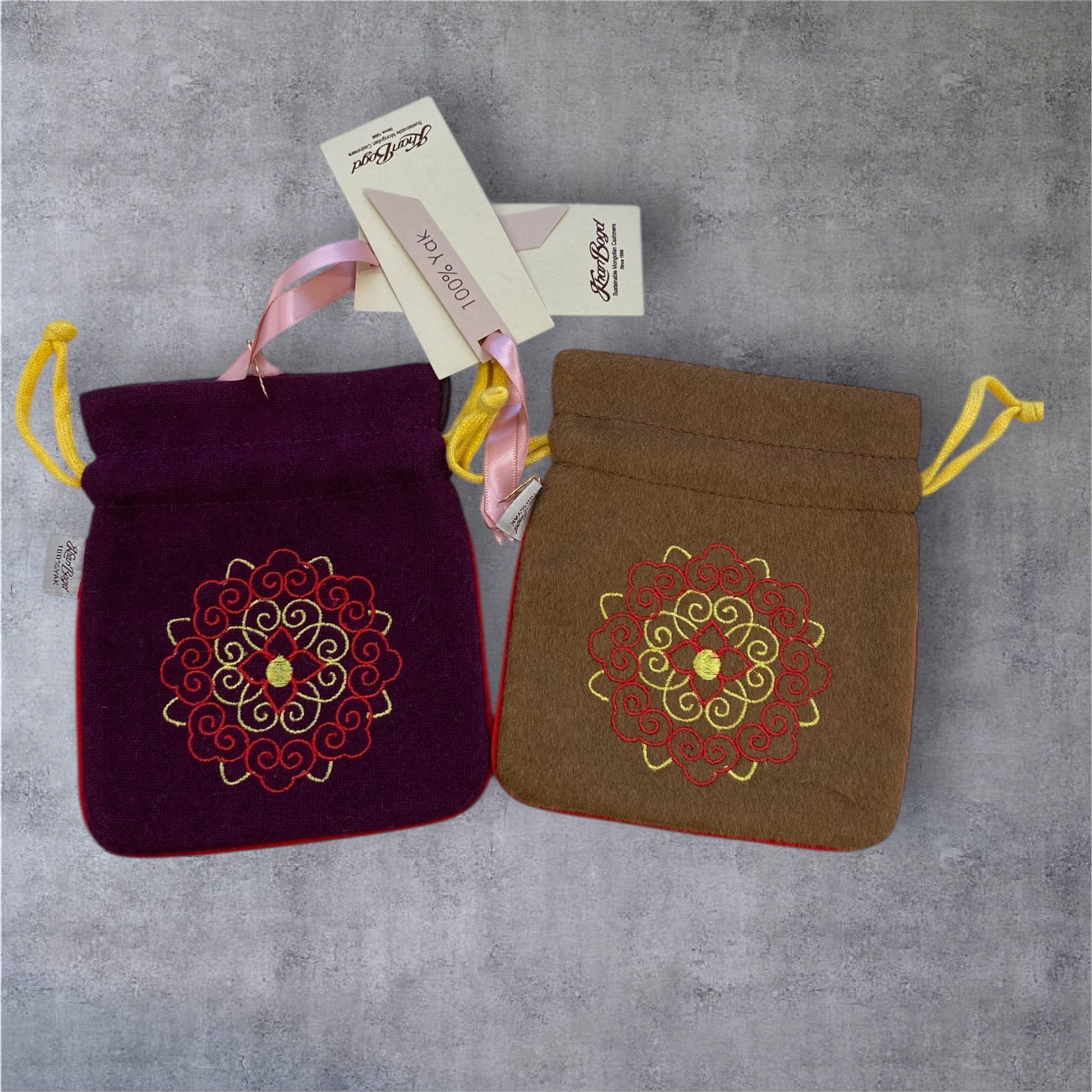 ヤク100%小ポーチ