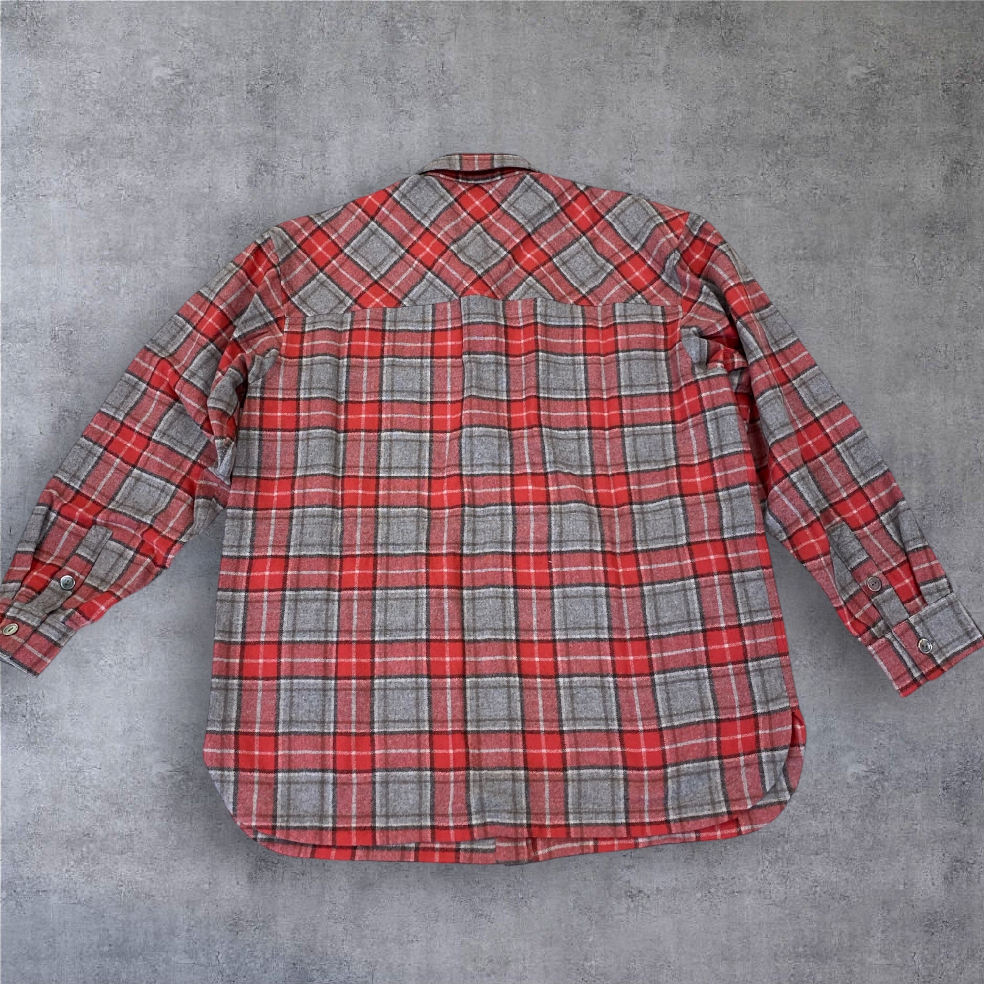 ヤクチェックシャツ